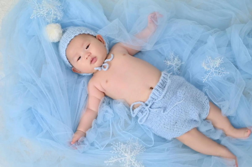 伊犁哈萨克宝宝肛门发红